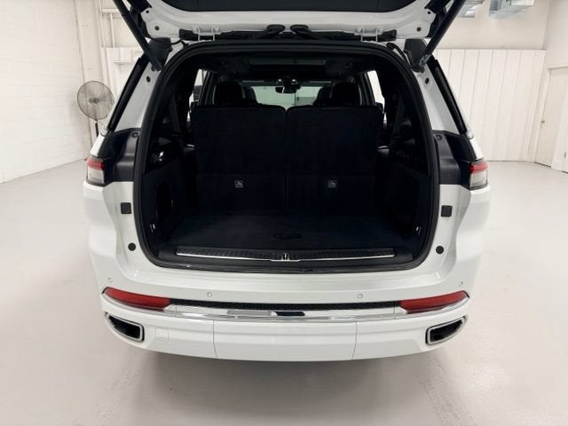 2023 Jeep Grand Cherokee L Overland 4x4