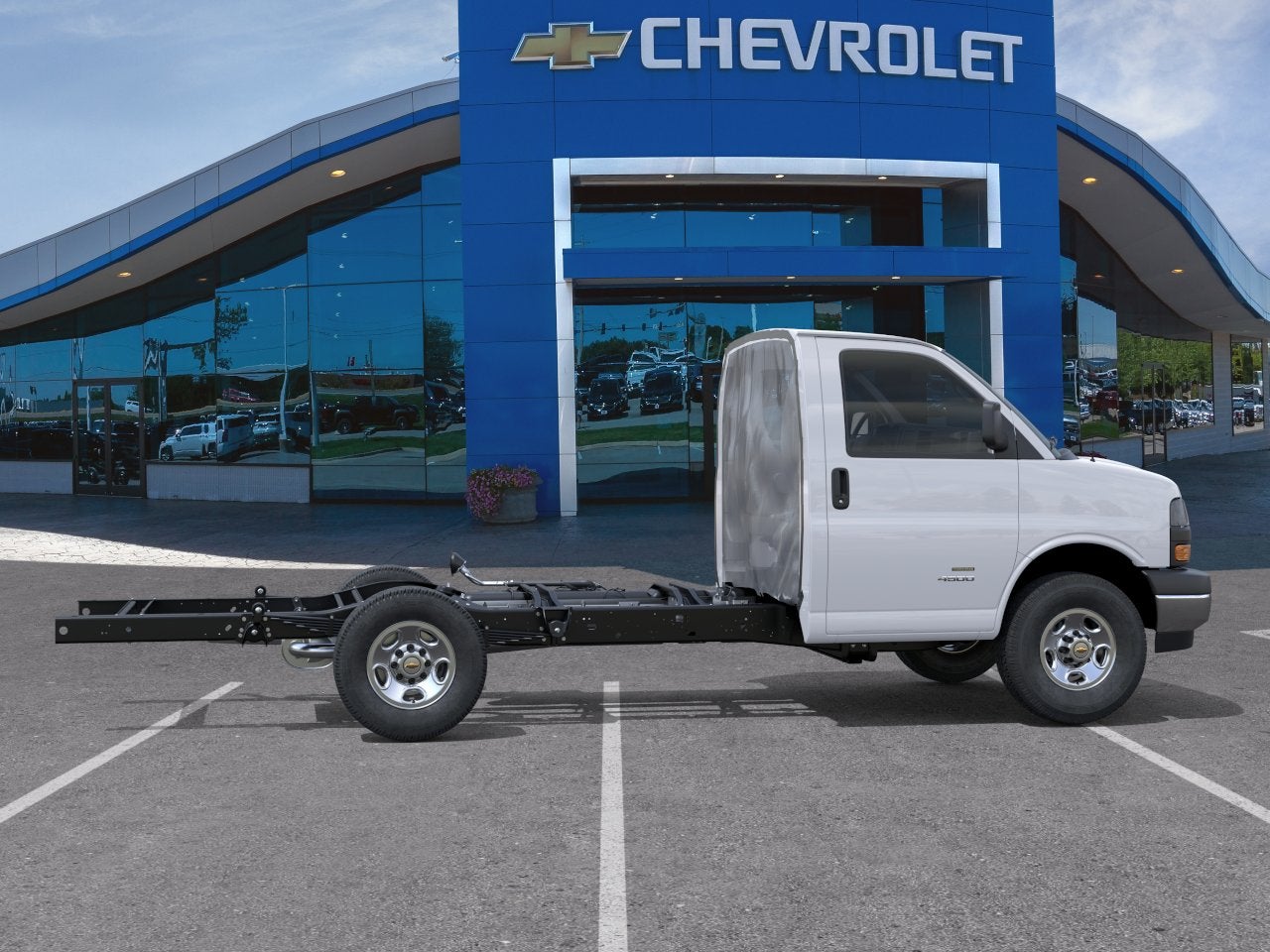 2026 Chevrolet Express Cutaway 3500 1WT