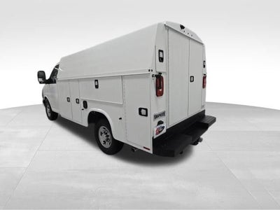 2026 Chevrolet Express Cutaway 3500 1WT