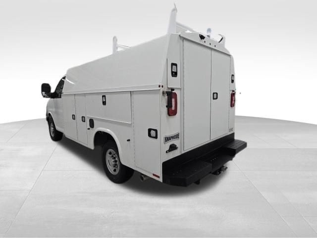 2026 Chevrolet Express Cutaway 3500 1WT