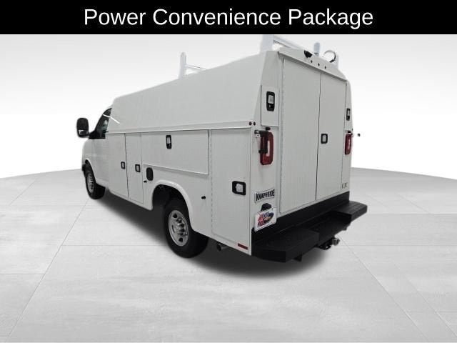2026 Chevrolet Express Cutaway 3500 1WT