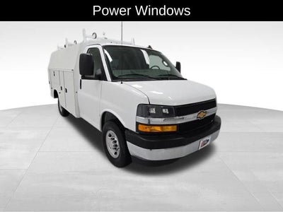 2026 Chevrolet Express Cutaway 3500 1WT