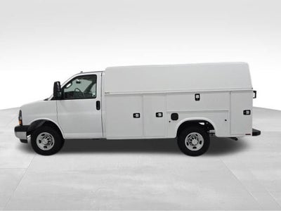 2026 Chevrolet Express Cutaway 3500 1WT