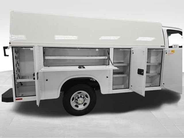 2026 Chevrolet Express Cutaway 3500 1WT