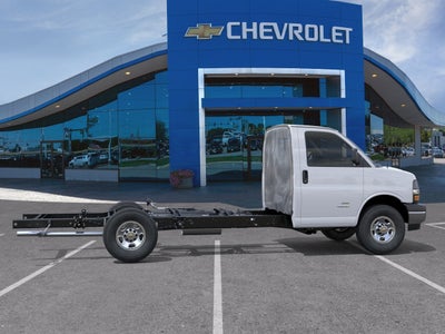 2026 Chevrolet Express Cutaway 3500 1WT