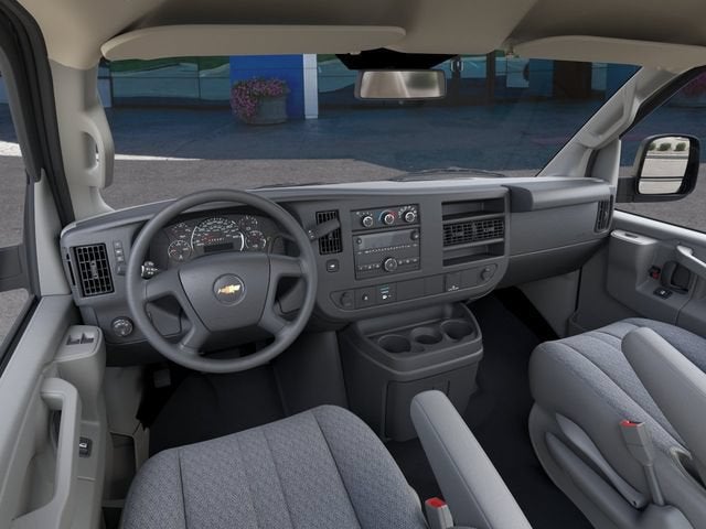 2026 Chevrolet Express Cutaway 3500 1WT