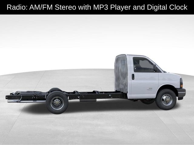 2026 Chevrolet Express Cutaway 3500 1WT