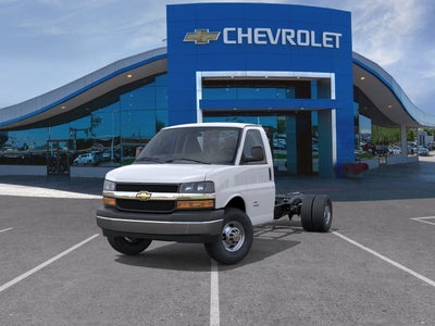 2026 Chevrolet Express Cutaway 3500 1WT