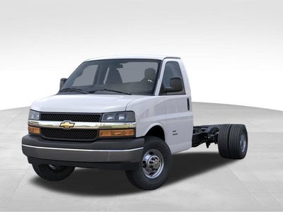 2026 Chevrolet Express Cutaway 3500 1WT
