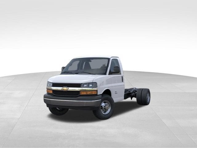 2026 Chevrolet Express Cutaway 4500 2WT