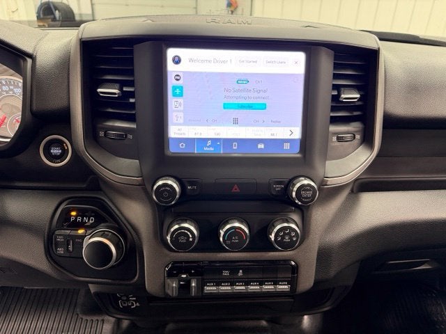 2022 RAM 2500 Tradesman Crew Cab 4x4 8' Box