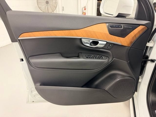 2023 Volvo XC90 B6 Plus 7-Seater