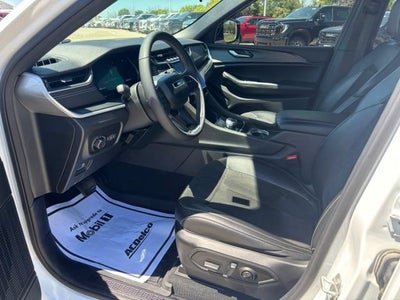 2024 Jeep Grand Cherokee L Altitude 4x4
