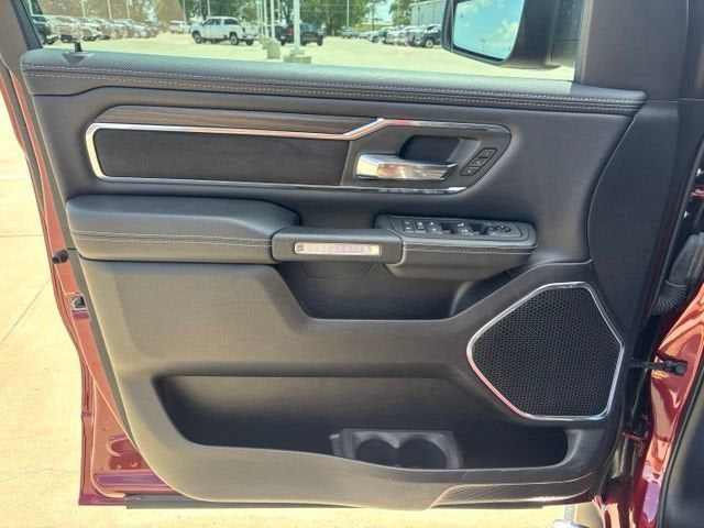 2025 RAM 1500 Laramie Crew Cab 4x4 5'7" Box