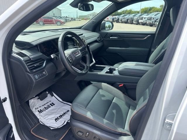 2024 GMC Acadia AT4