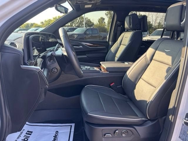 2024 Cadillac Escalade ESV Premium Luxury