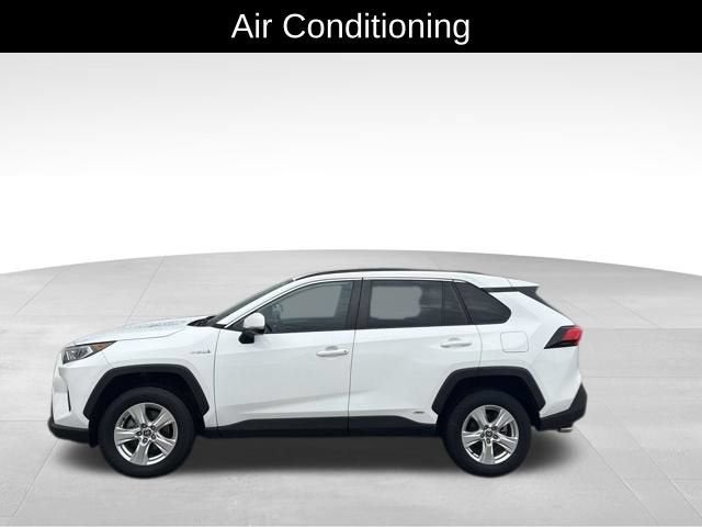 2021 Toyota RAV4 Hybrid XLE