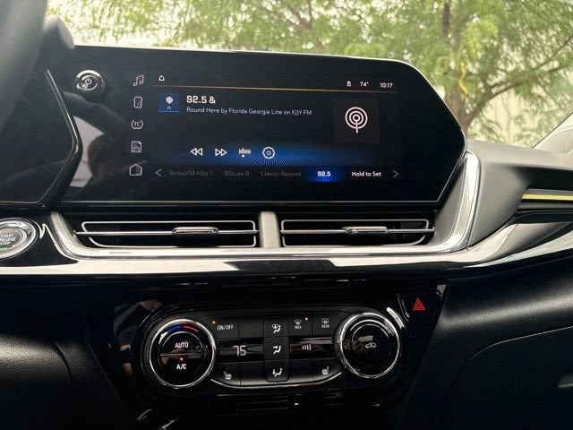 2025 Chevrolet Trax Activ - Photo 17