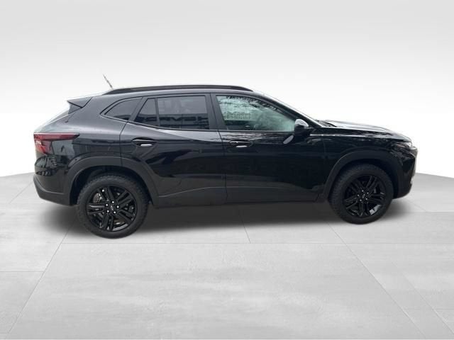 2025 Chevrolet Trax Activ - Photo 9