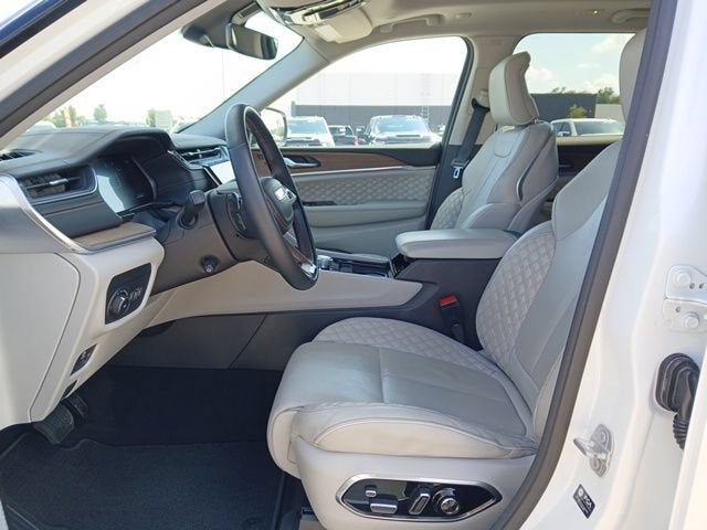 2022 Jeep Grand Cherokee Summit 4x4
