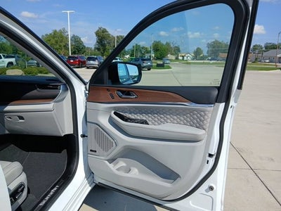 2022 Jeep Grand Cherokee Summit 4x4