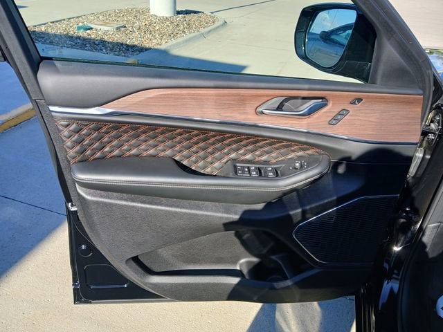 2025 Jeep Grand Cherokee L Summit 4x4