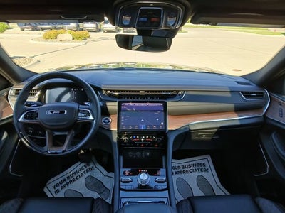 2025 Jeep Grand Cherokee L Summit 4x4