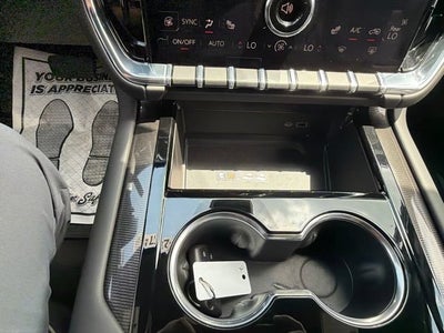 2025 GMC Yukon Elevation