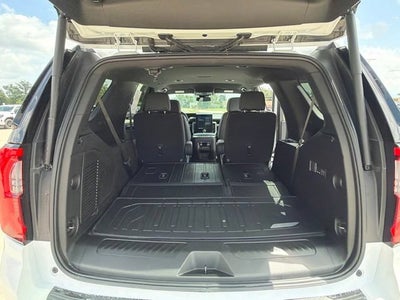 2025 GMC Yukon Elevation