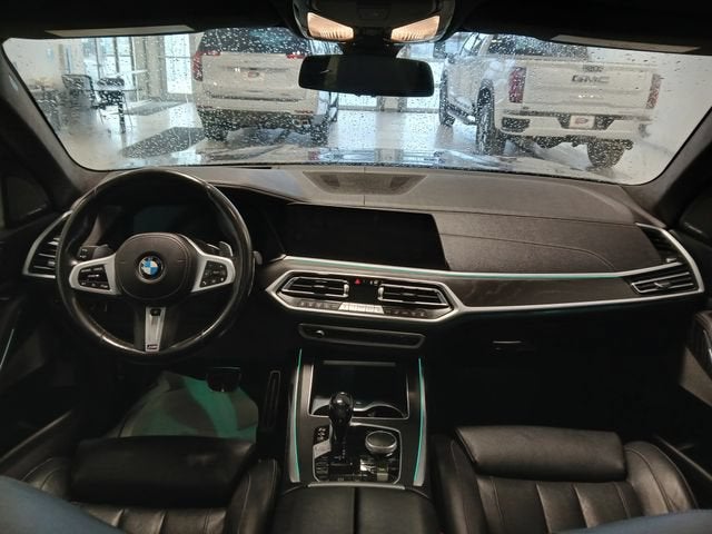 2022 BMW X7 M50i