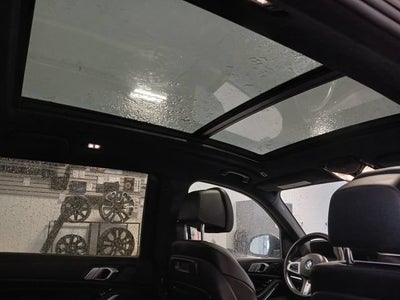 2022 BMW X7 M50i