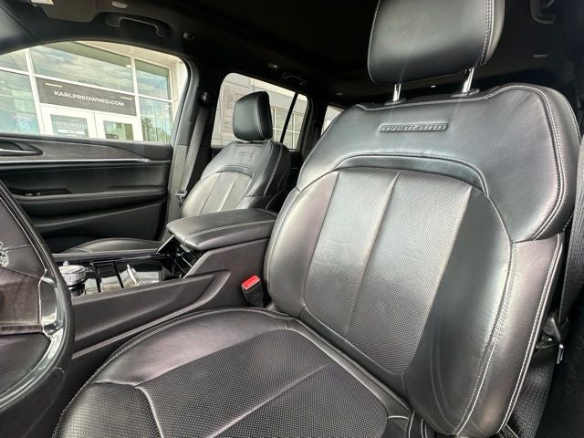 2022 Jeep Grand Cherokee Overland