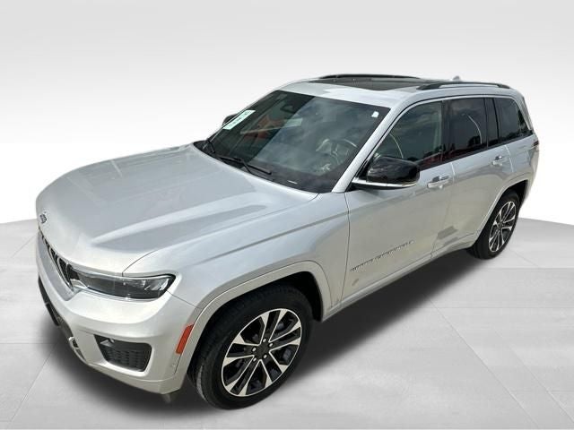 2022 Jeep Grand Cherokee Overland