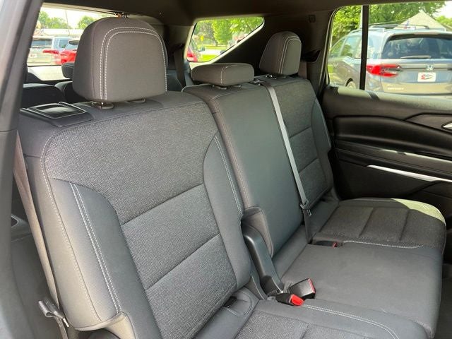 2024 Chevrolet Traverse LS w/1FL