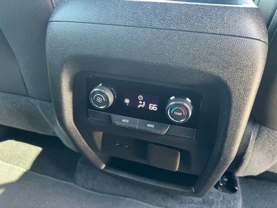 2024 Chevrolet Traverse LS w/1FL