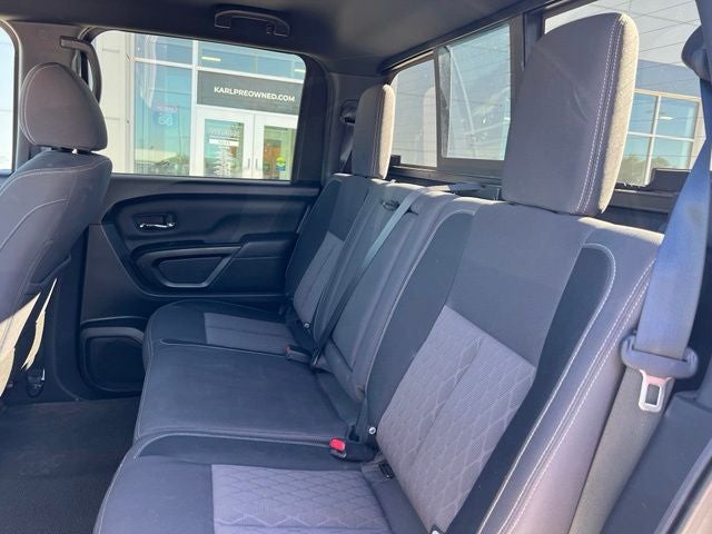 2024 Nissan Titan SV