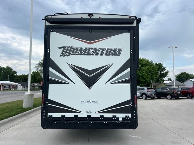 2022 Momentum Camper Base